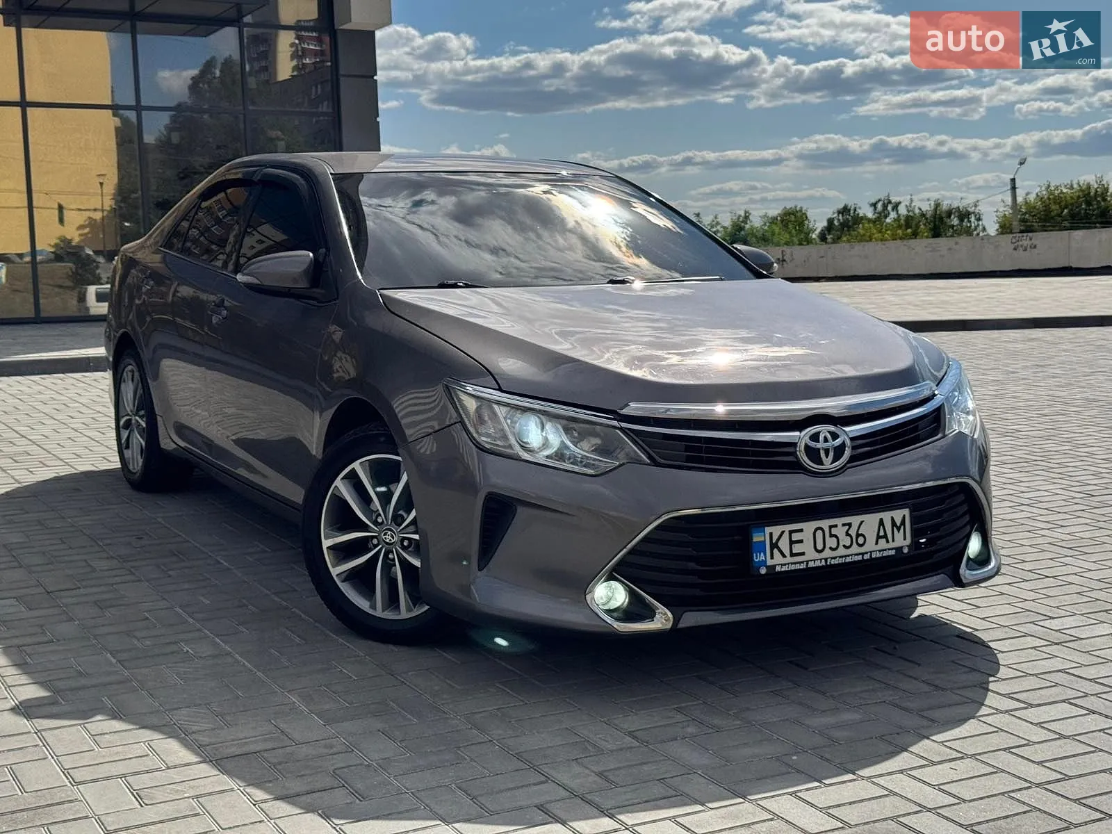Toyota Camry, 2016