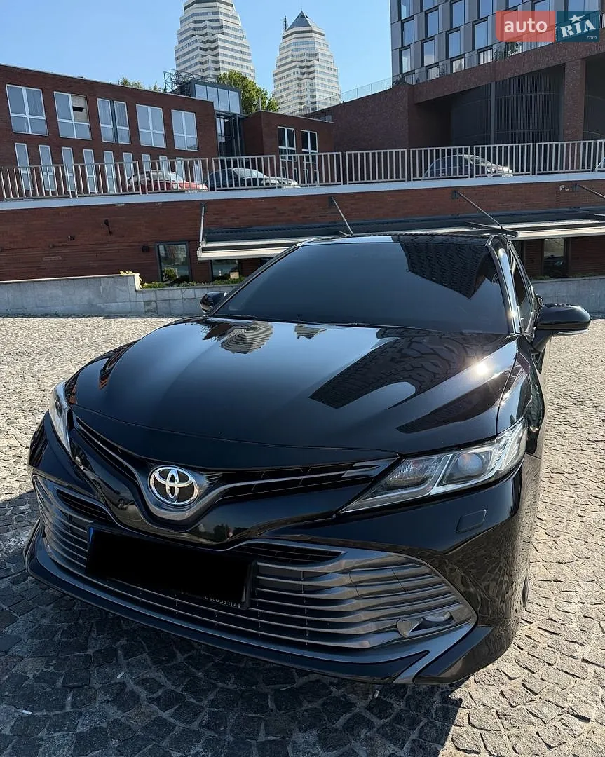 Toyota Camry, 2020