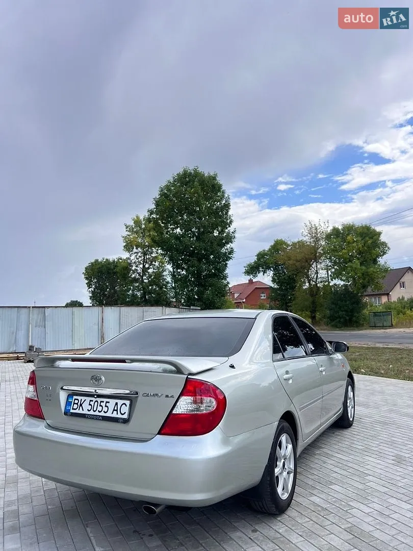 Toyota Camry, 2003