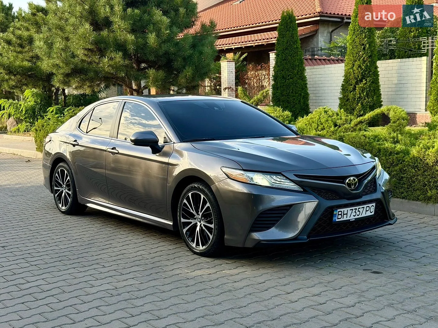 Toyota Camry, 2019