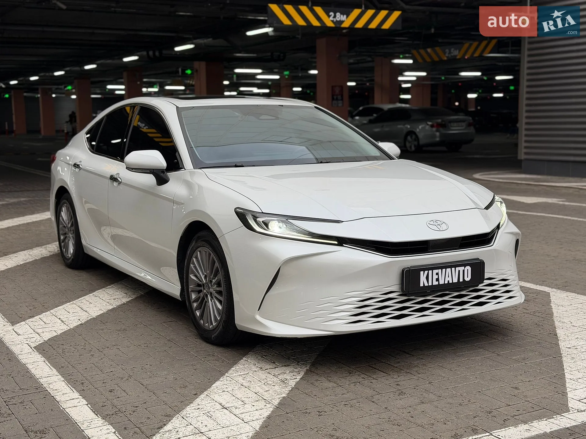 Toyota Camry, 2024