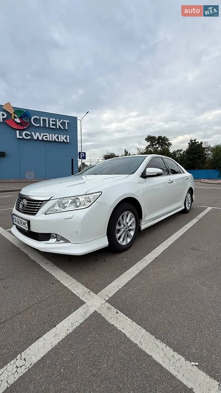 Toyota Camry, 2014