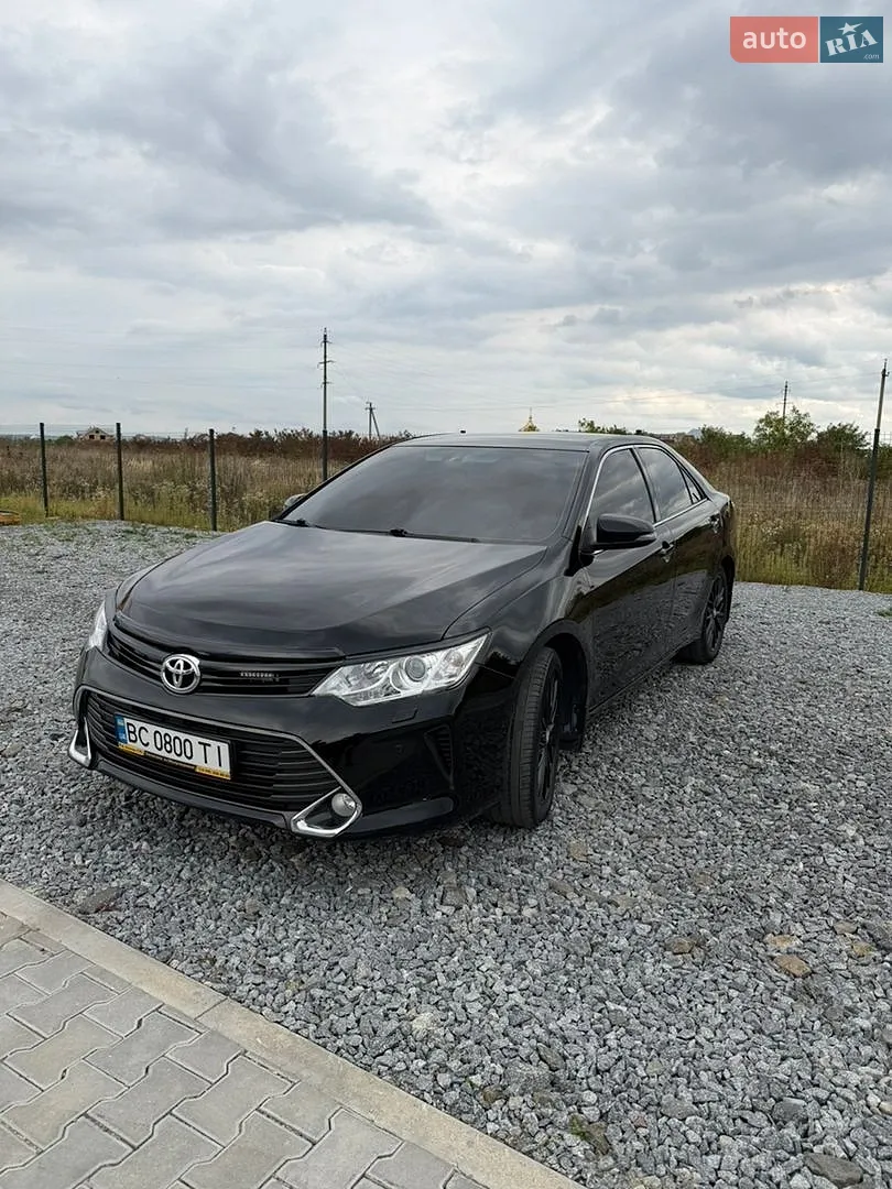 Toyota Camry, 2017