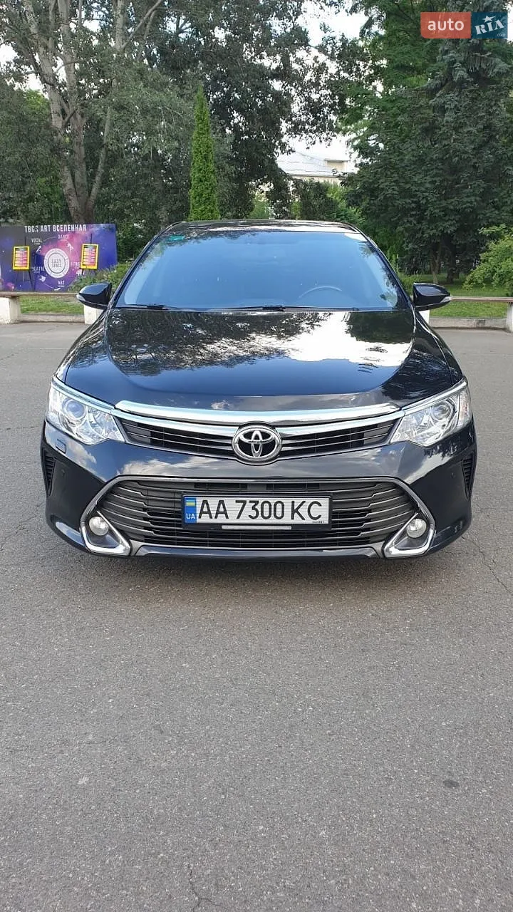 Toyota Camry, 2015
