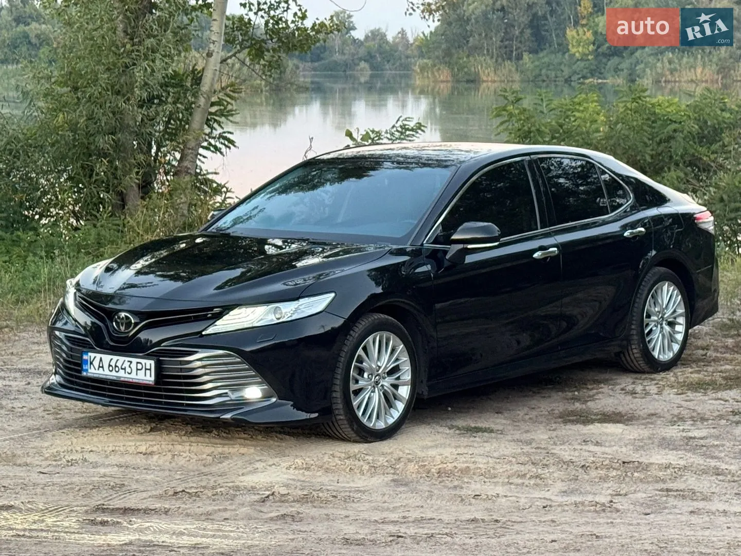 Toyota Camry, 2018