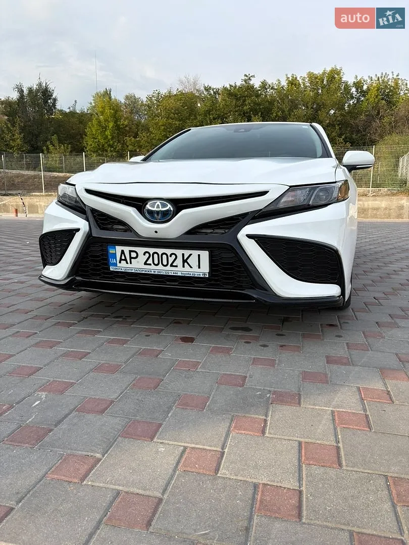 Toyota Camry, 2023