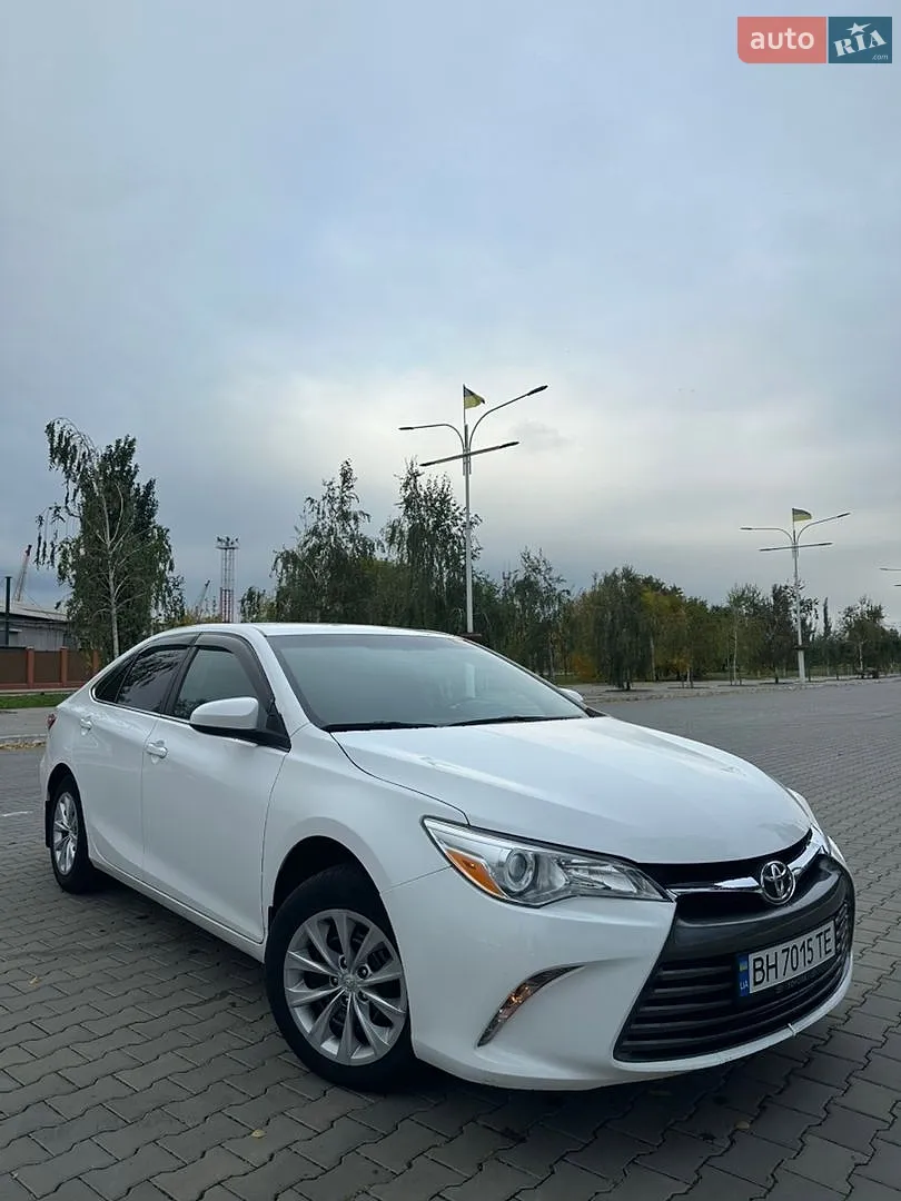 Toyota Camry, 2016