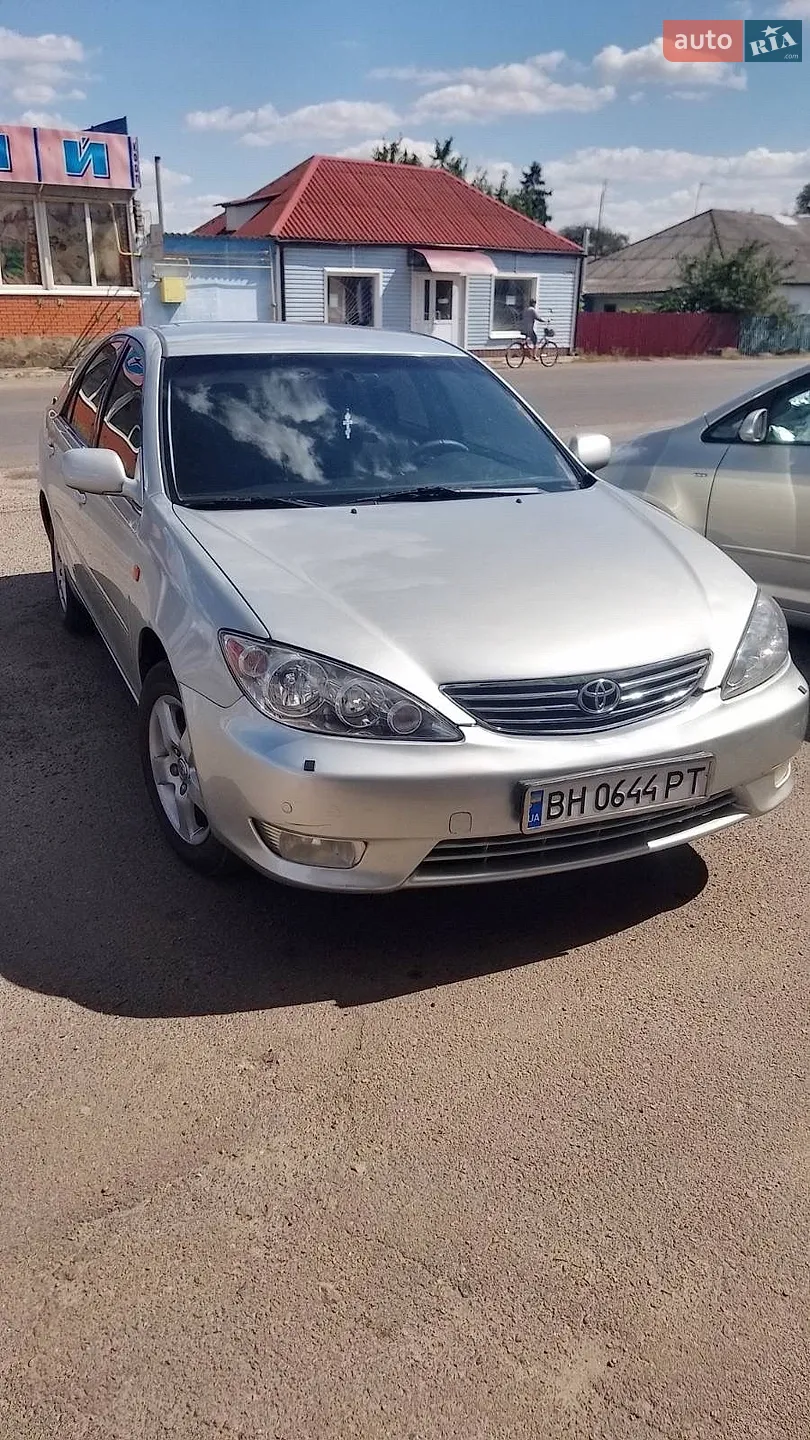 Toyota Camry, 2005