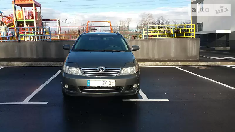 Toyota Corolla, 2004
