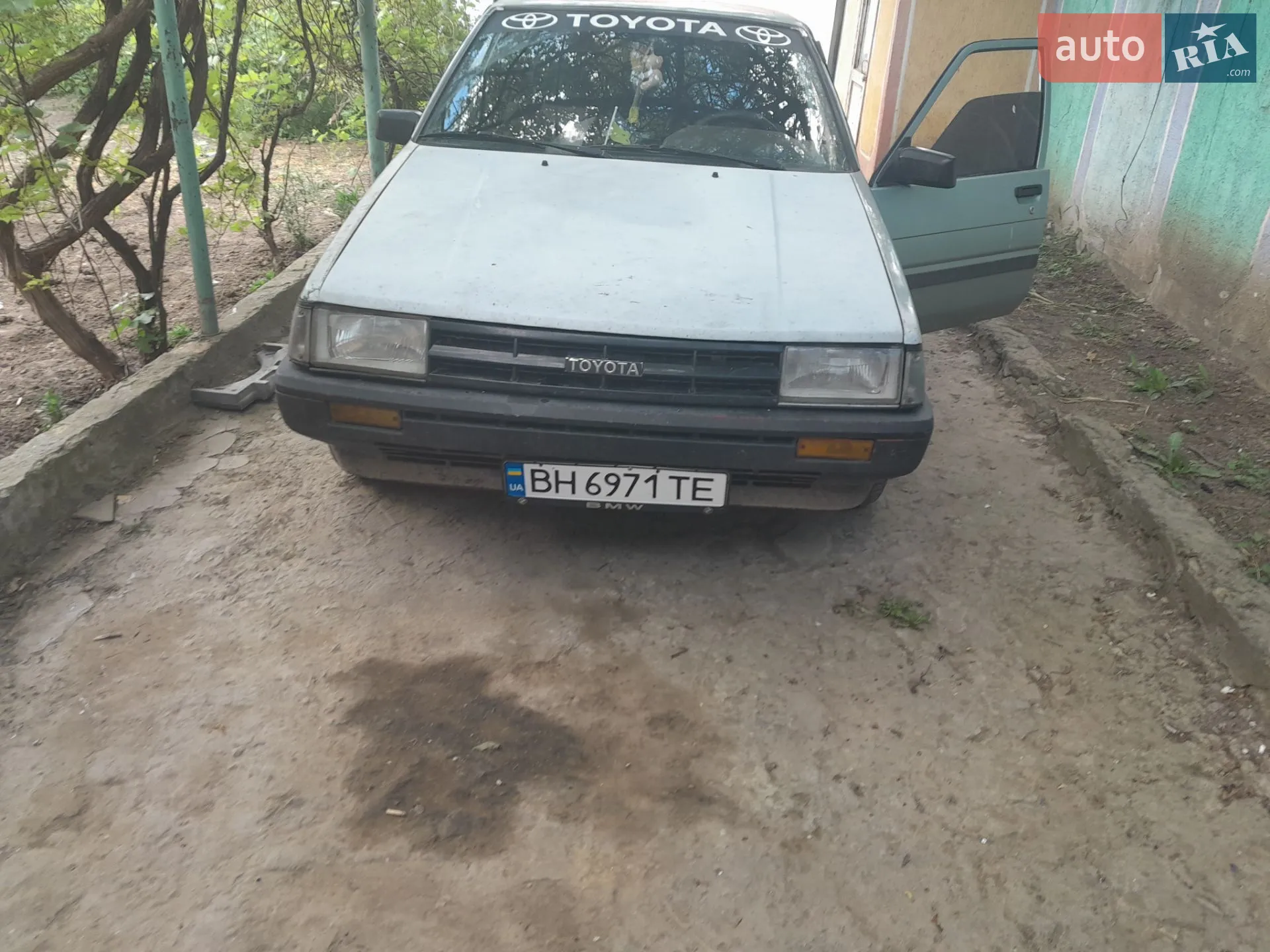 Toyota Corolla, 1988