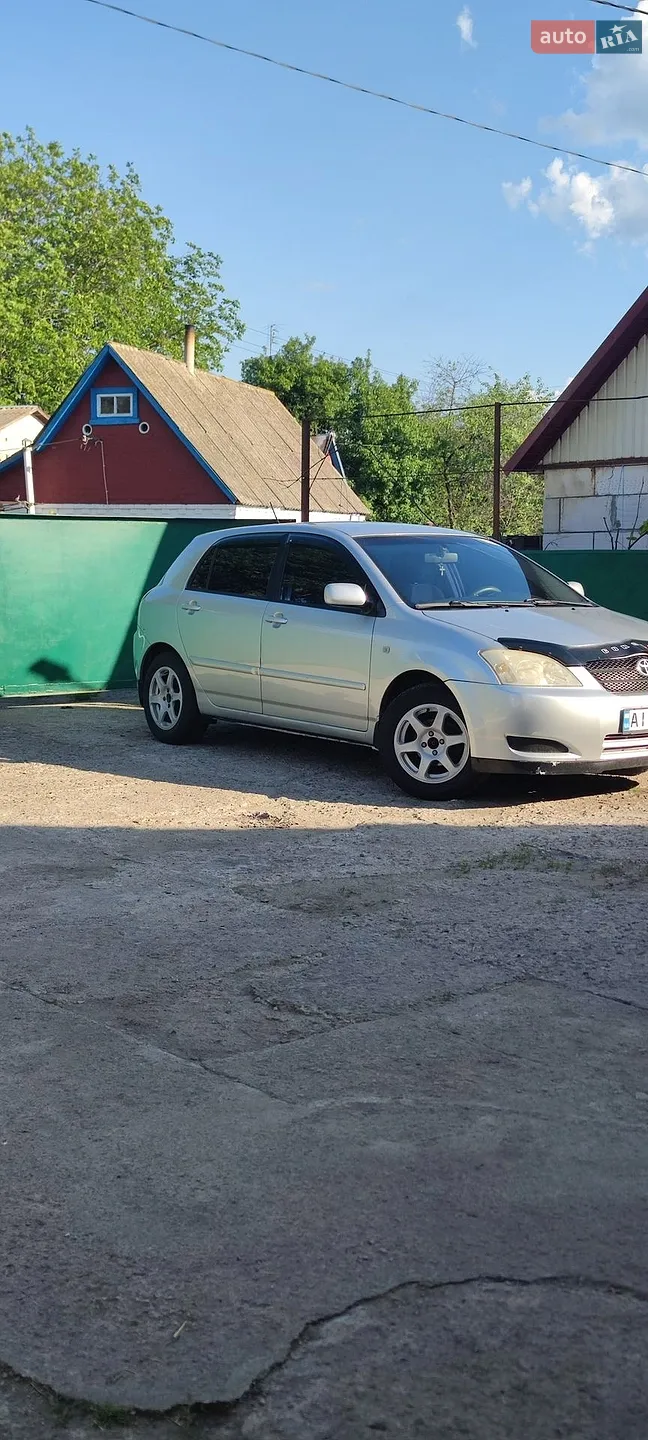 Toyota Corolla, 2002