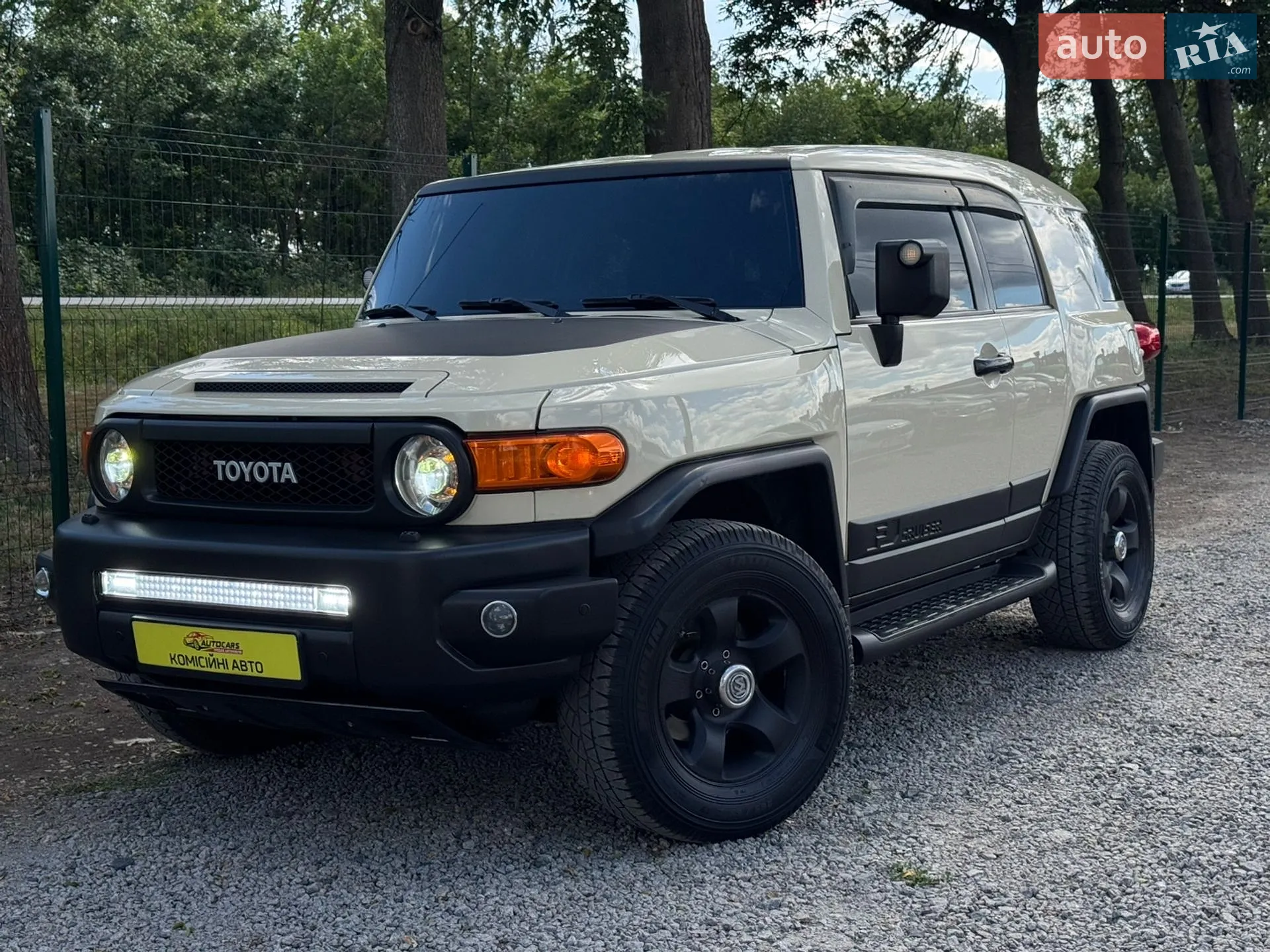 Toyota FJ Cruiser, 2010