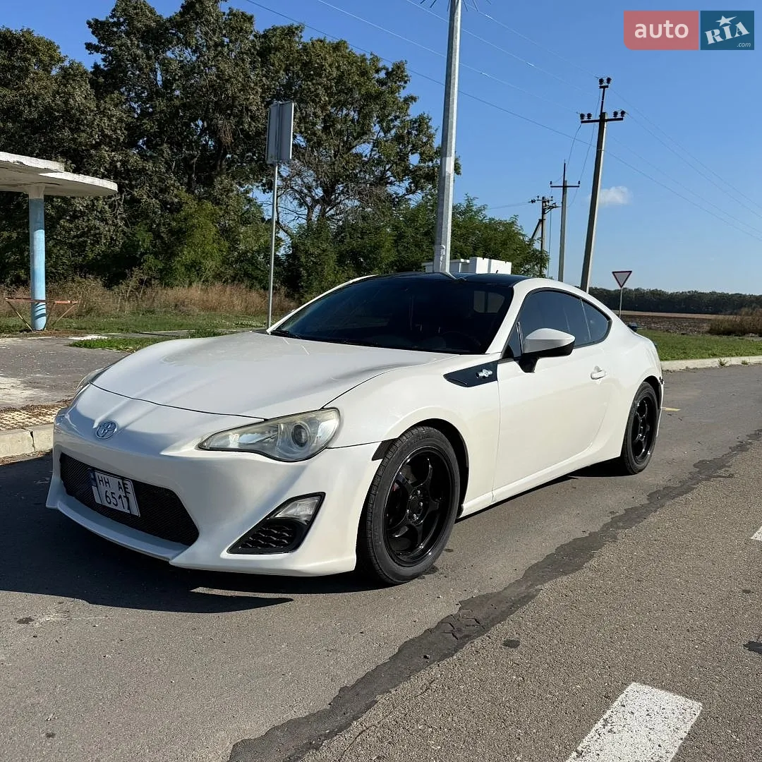 Toyota GT 86, 2013