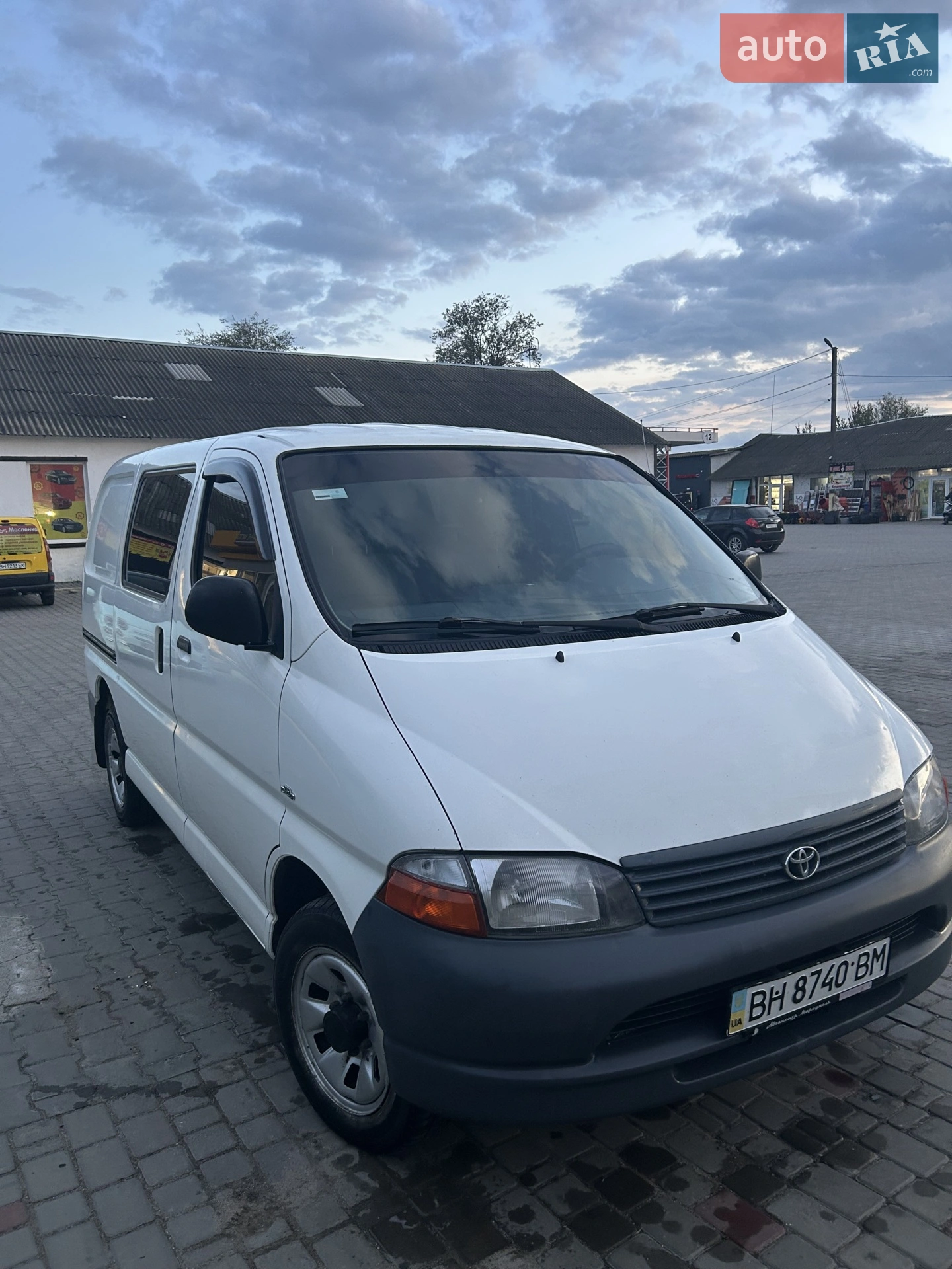 Toyota Hiace, 2005
