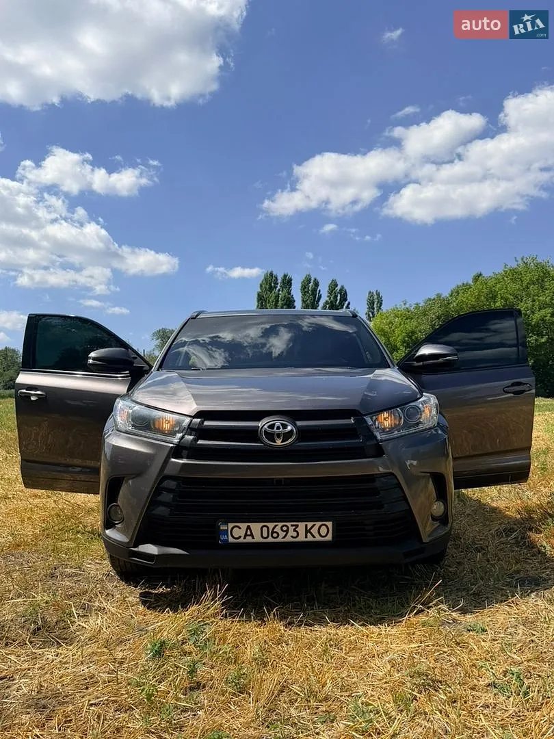 Toyota Highlander 2016 — 1