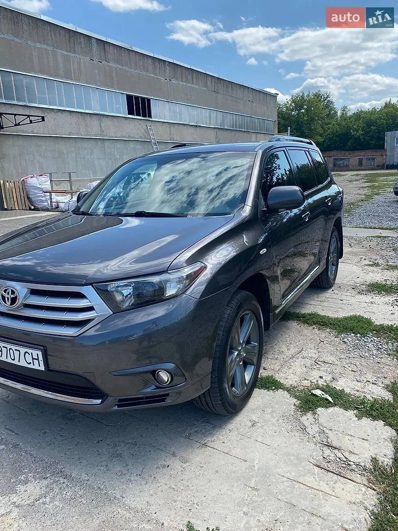 Toyota Highlander, 2011