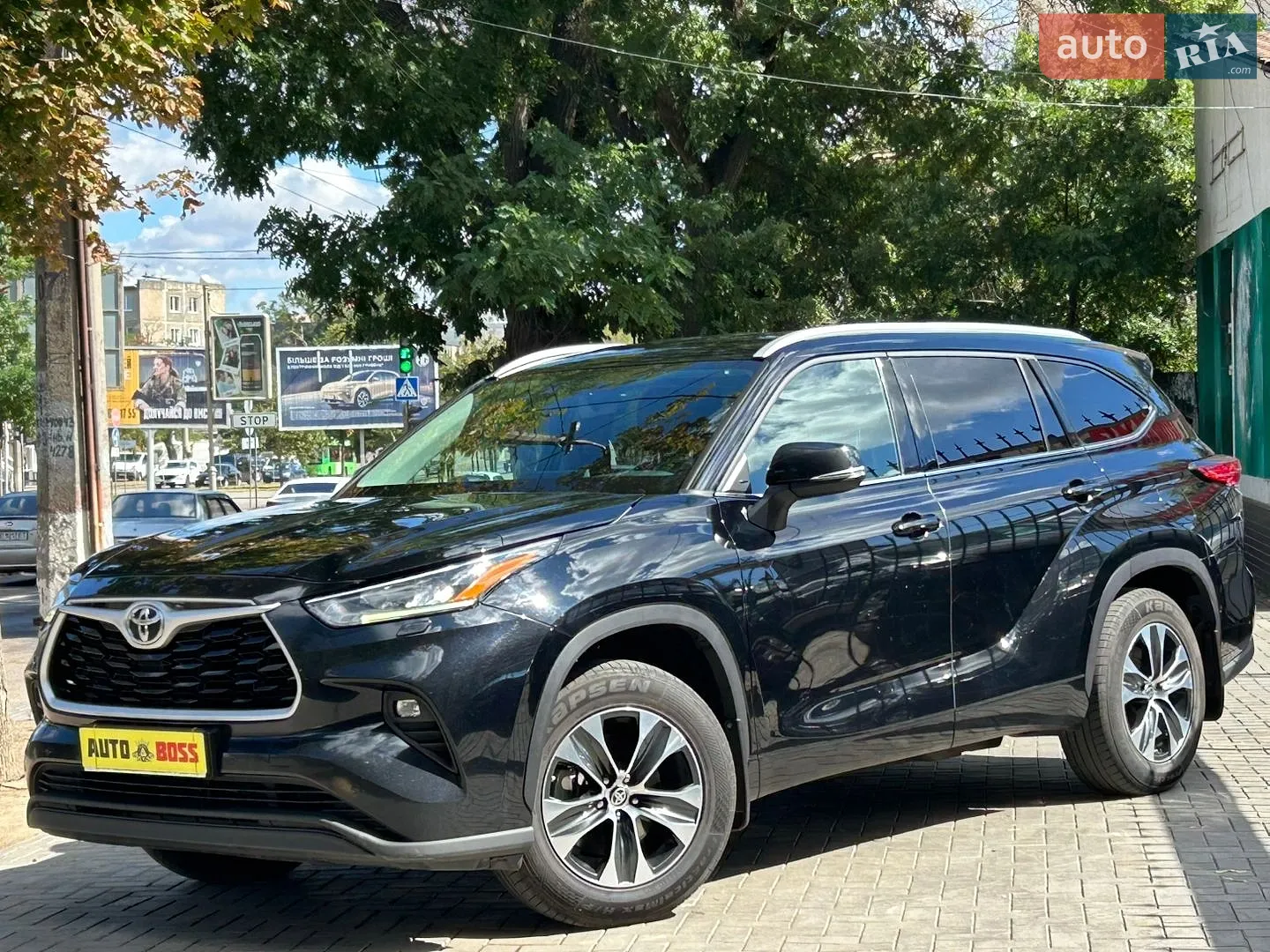 Toyota Highlander 2020 — 1
