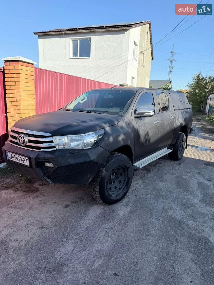 Toyota Hilux, 2016