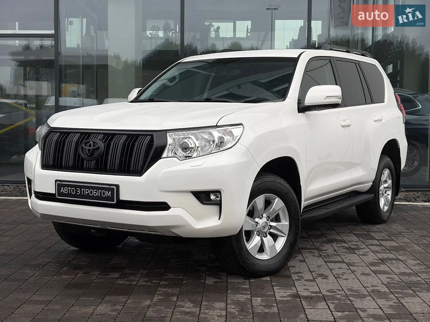 Toyota Land Cruiser Prado, 2023