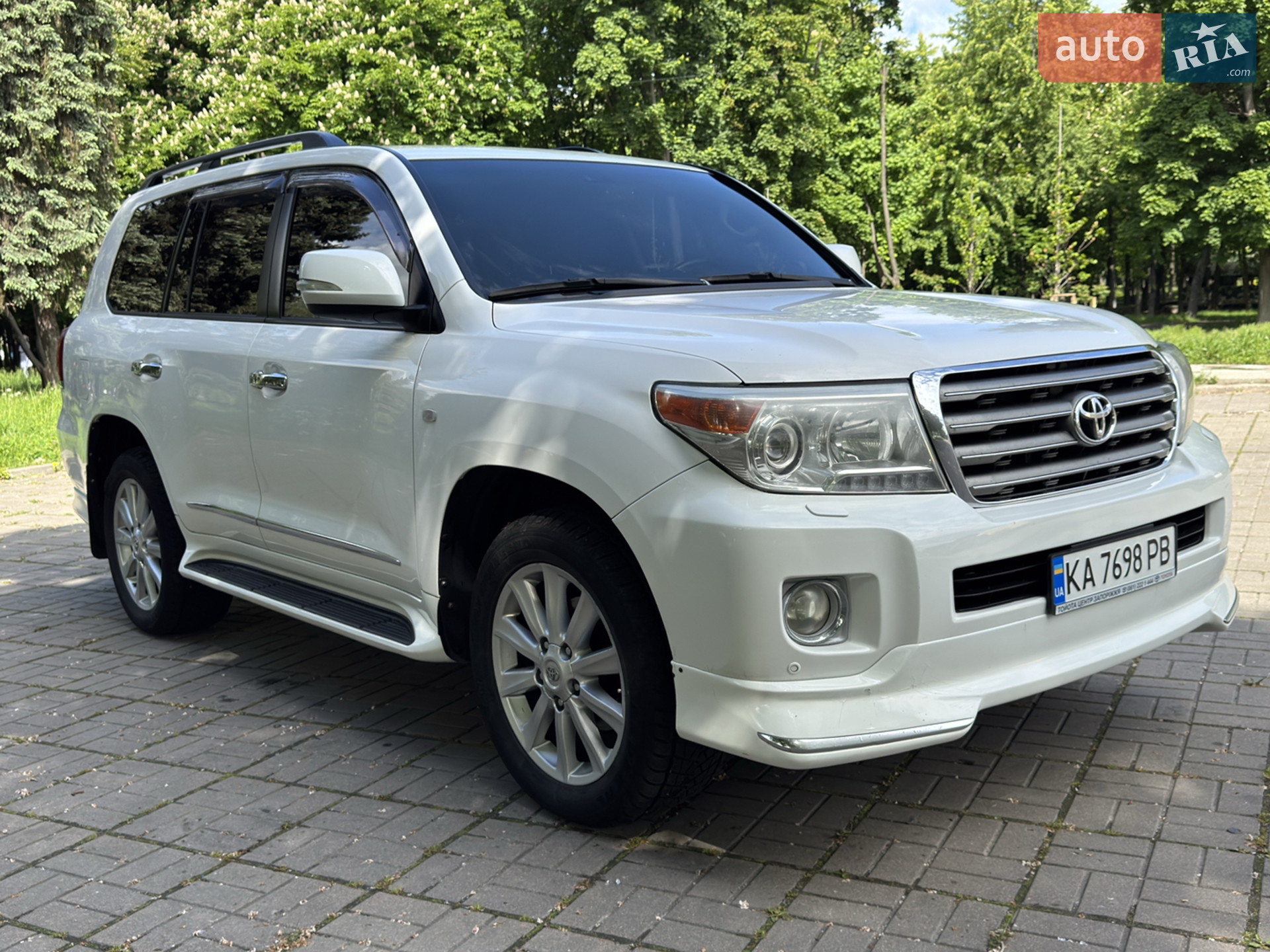Toyota Land Cruiser, 2011