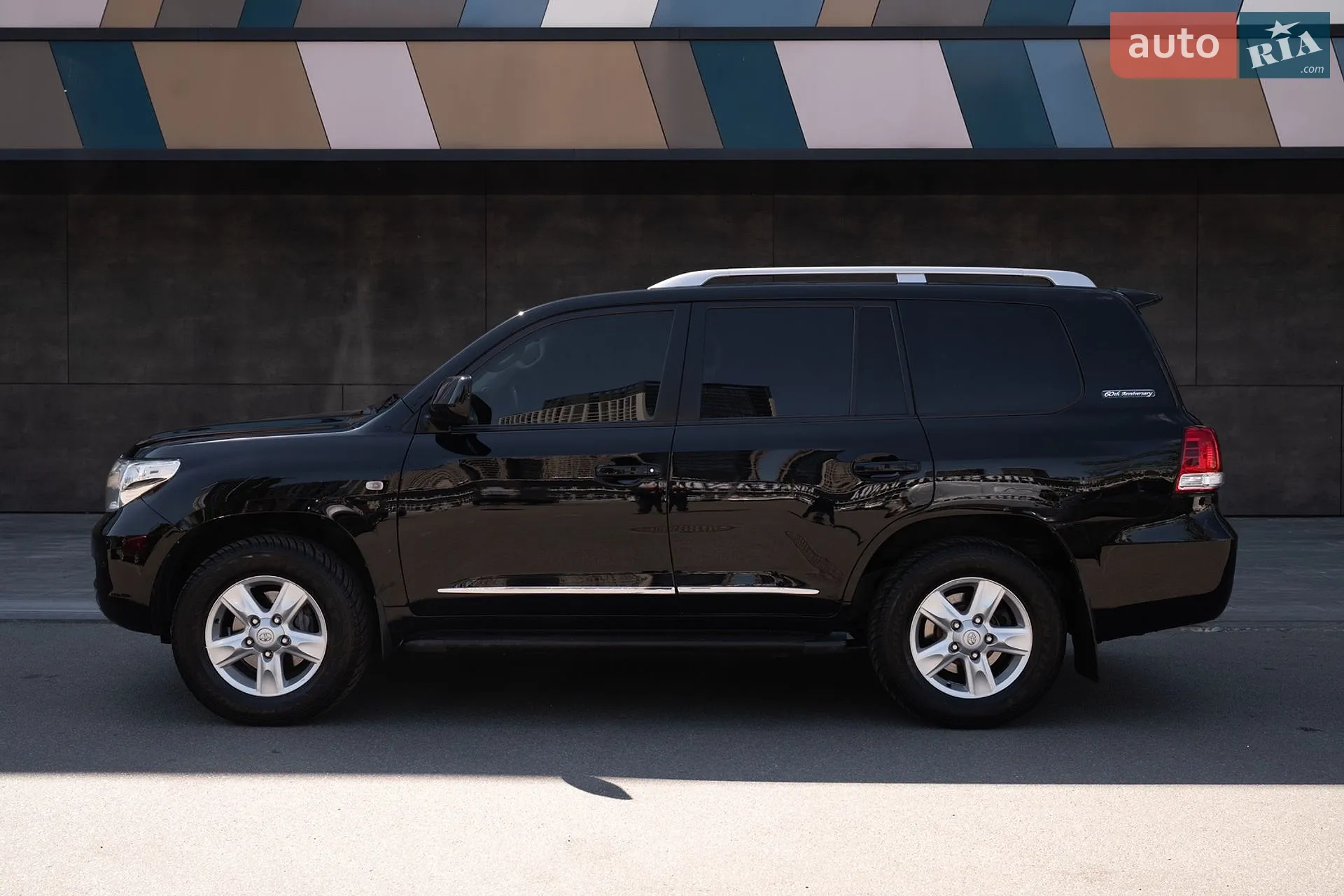 Toyota Land Cruiser, 2011