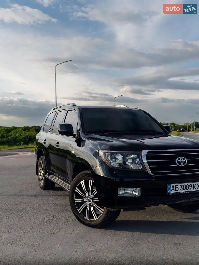 Toyota Land Cruiser, 2011
