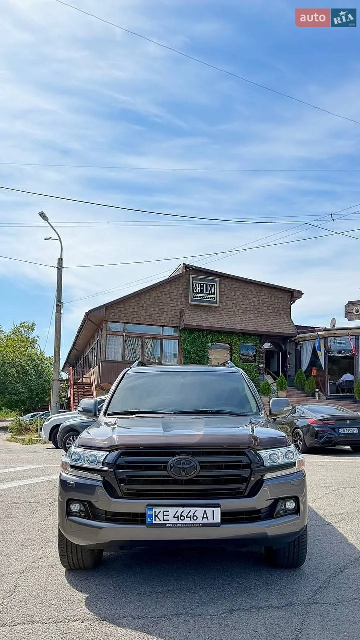 Toyota Land Cruiser, 2016
