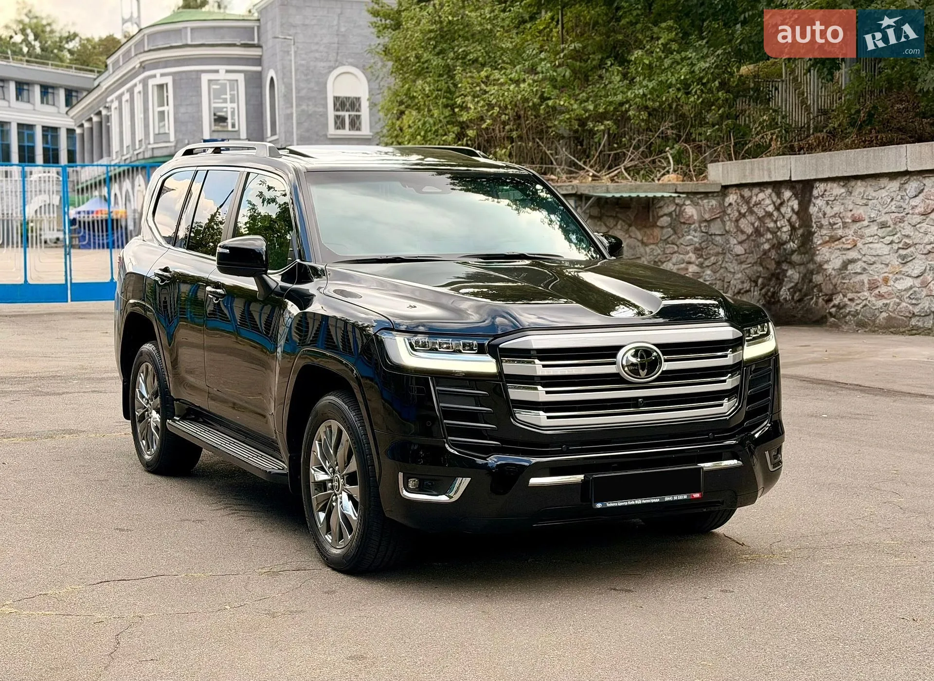 Toyota Land Cruiser, 2025