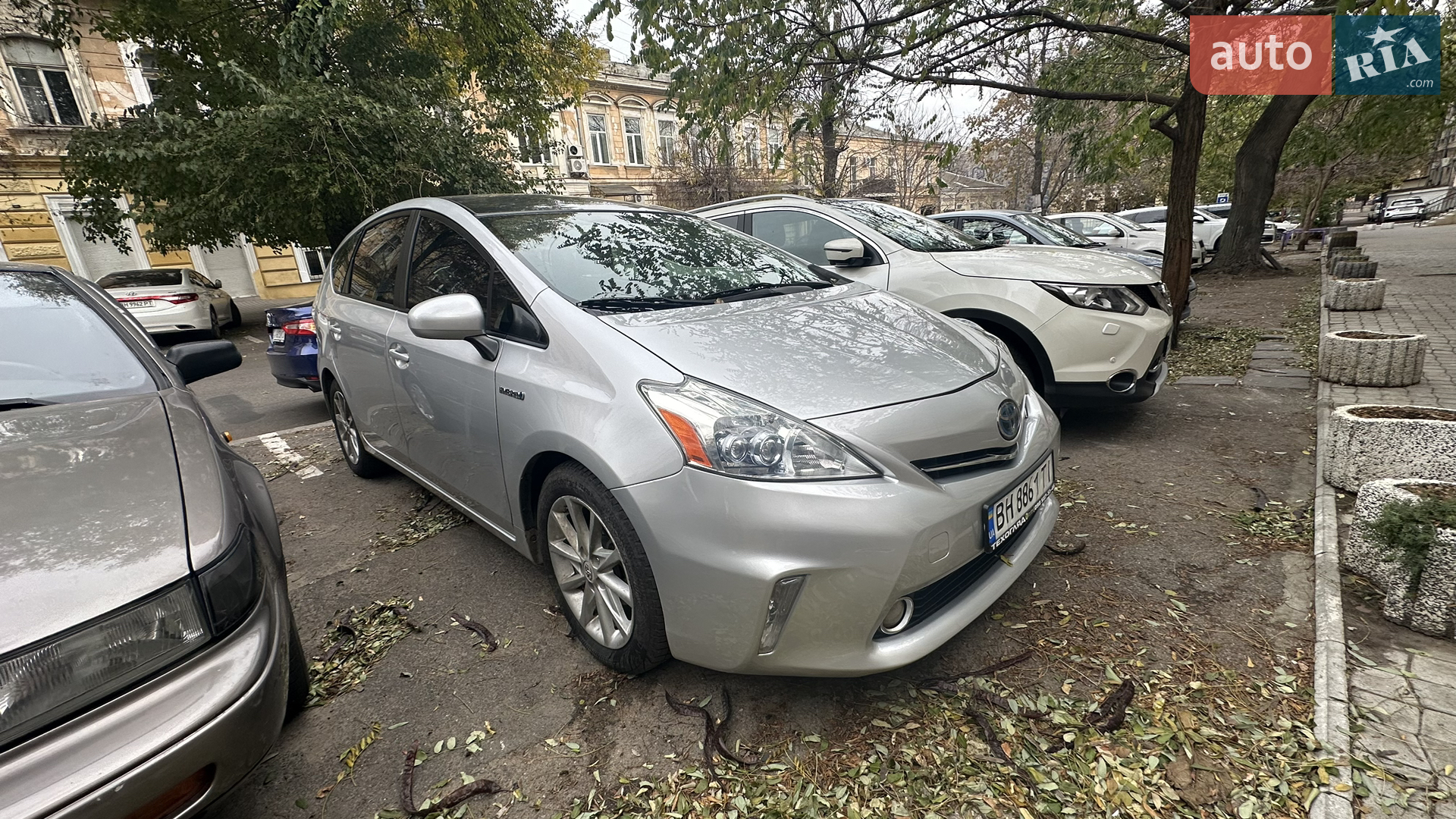 Toyota Prius v, 2011
