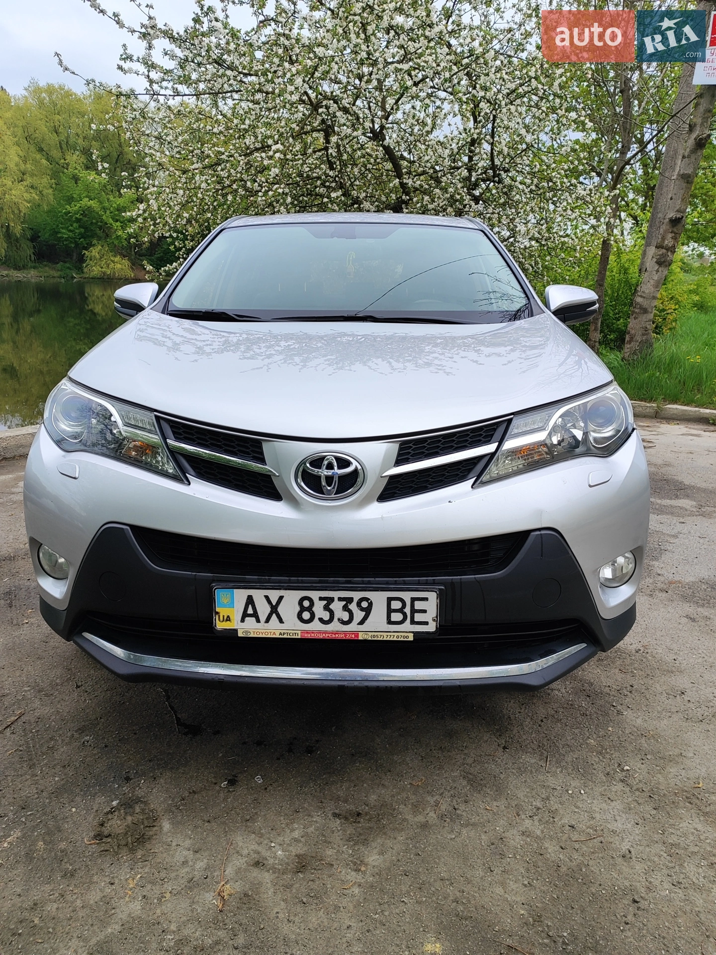 Toyota RAV4, 2015