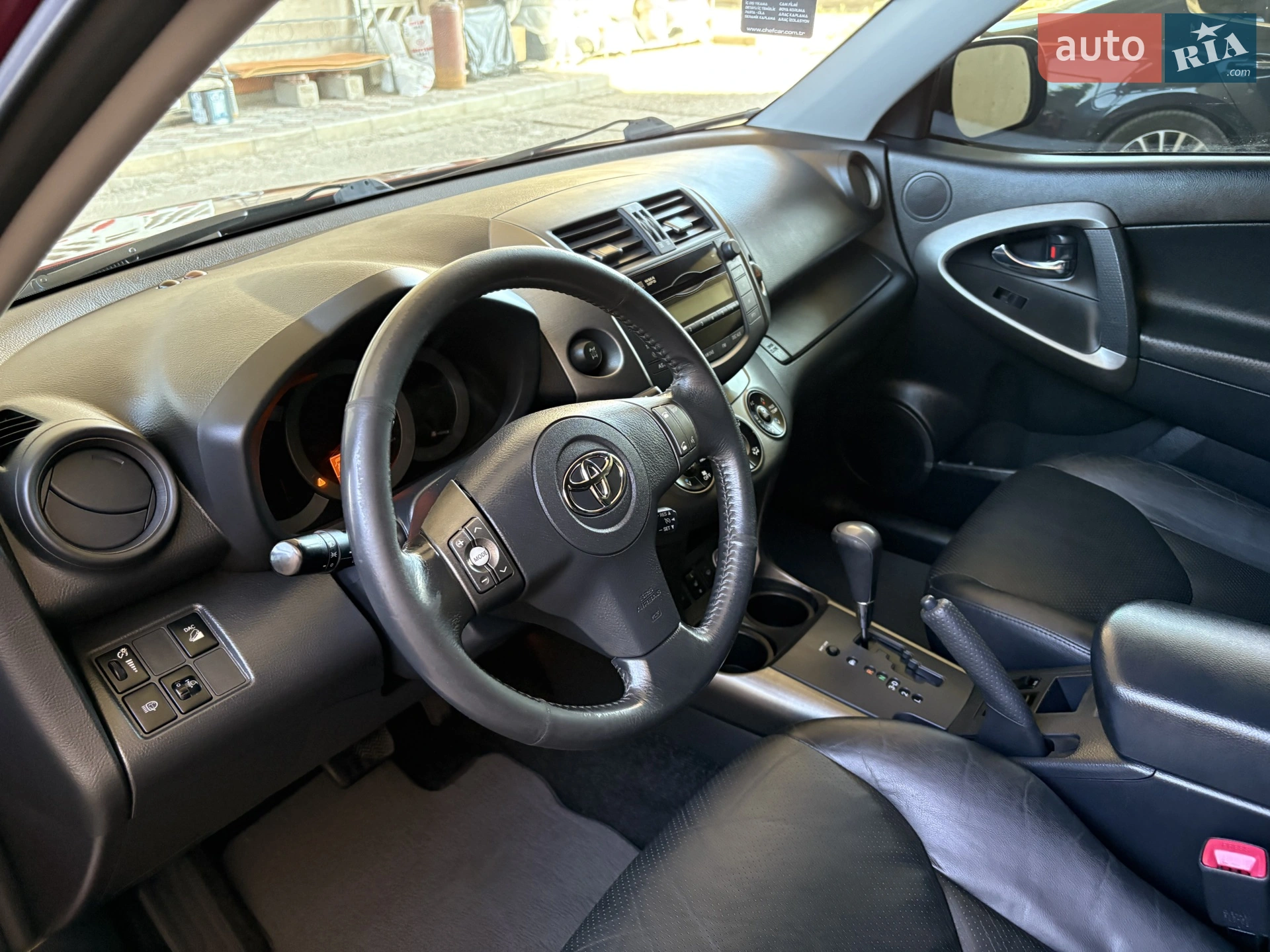 Toyota RAV4, 2010