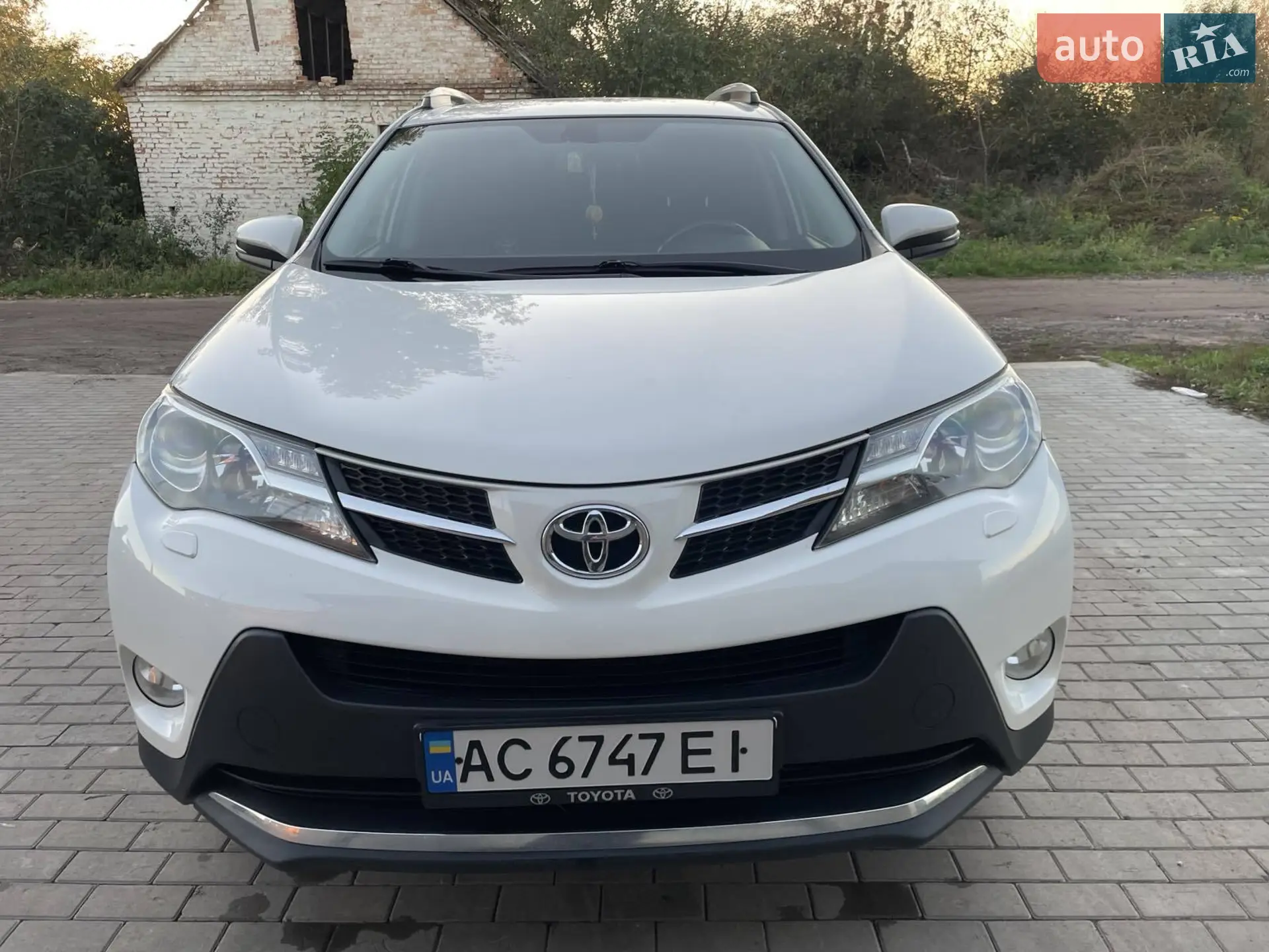 Toyota RAV4, 2015