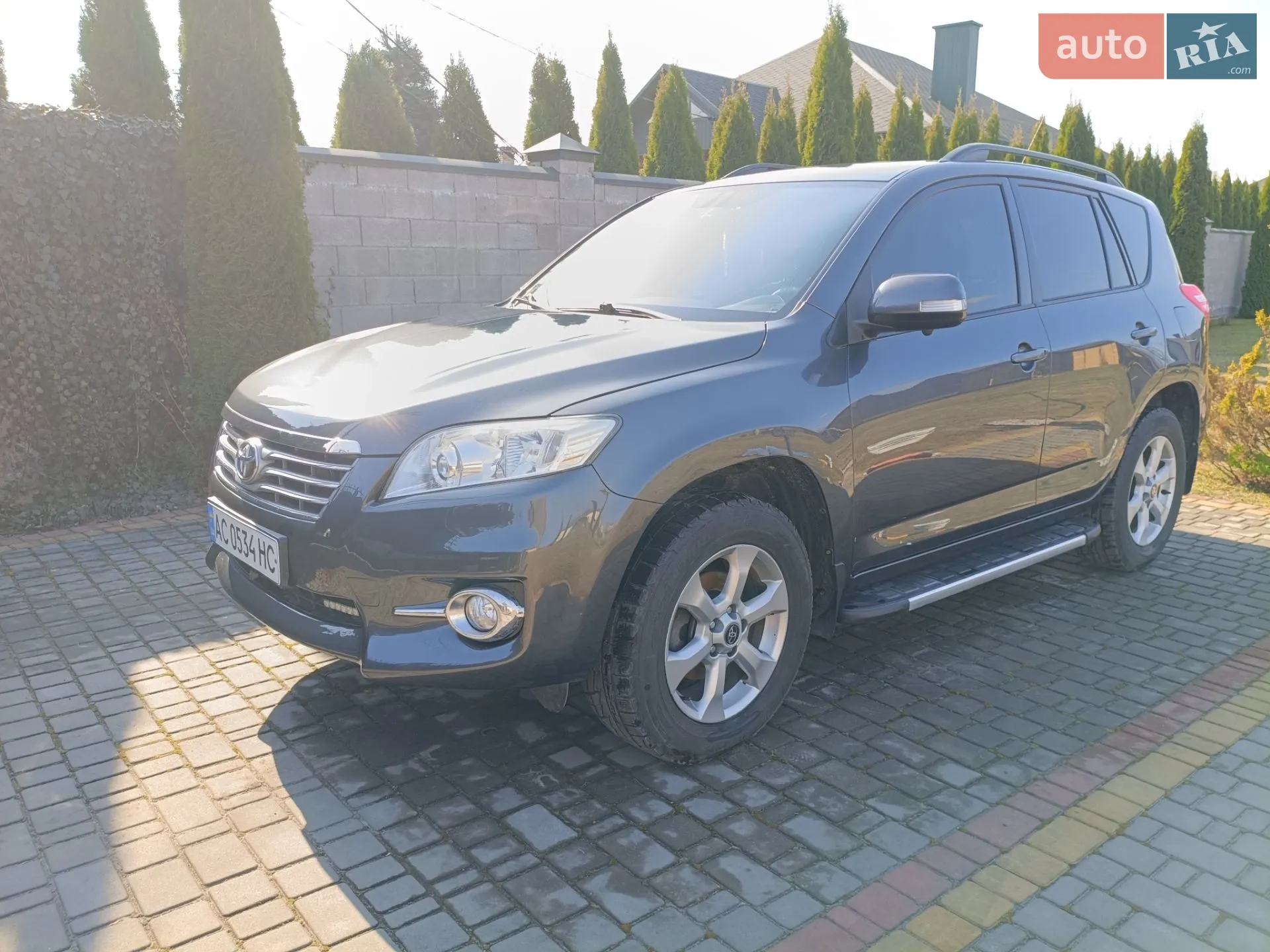 Toyota RAV4, 2010