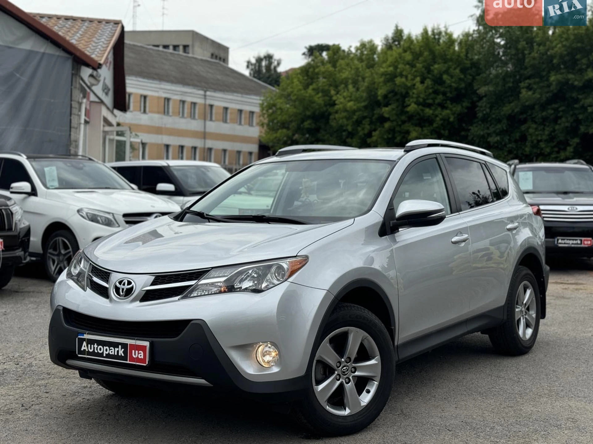 Toyota RAV4, 2015