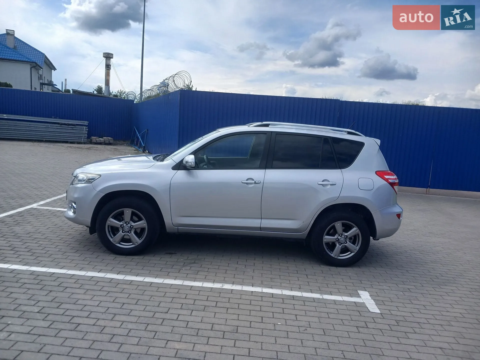 Toyota RAV4, 2012