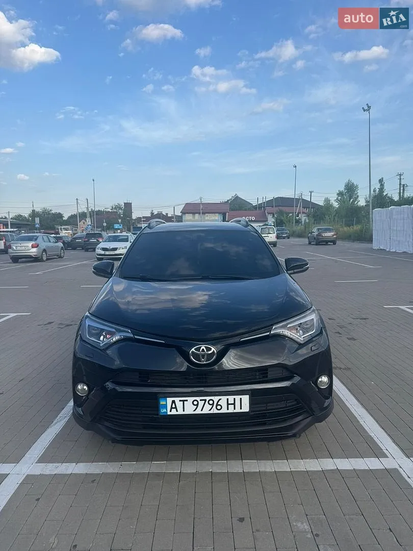 Toyota RAV4, 2016