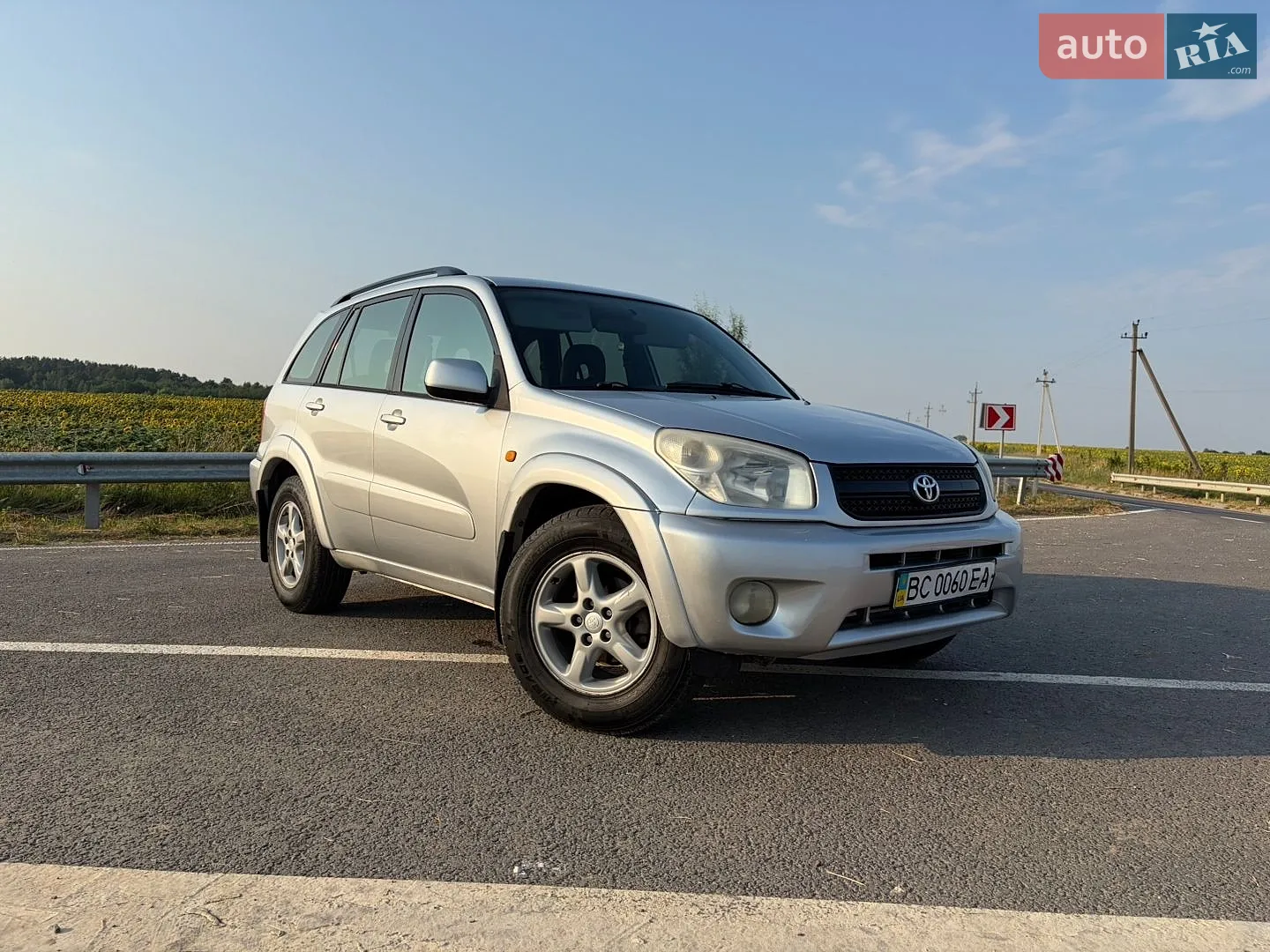 Toyota RAV4, 2001