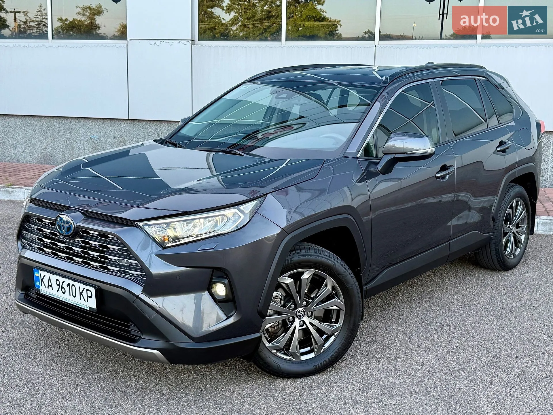 Toyota RAV4, 2023