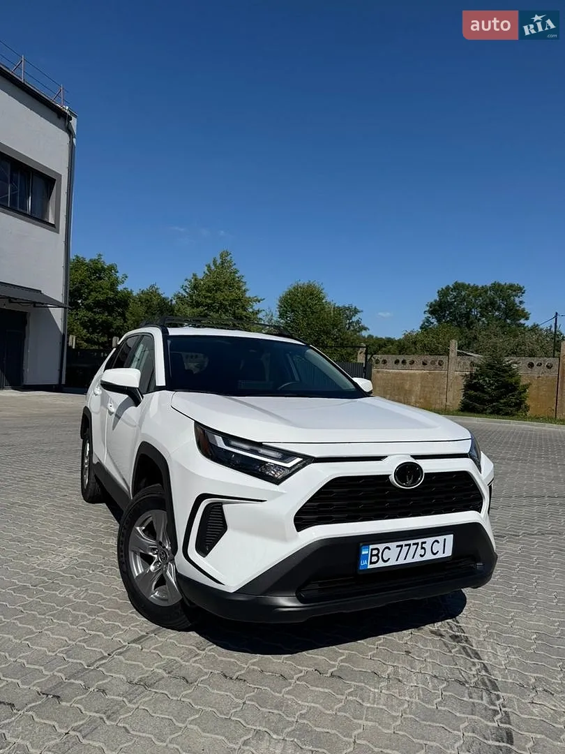 Toyota RAV4, 2025