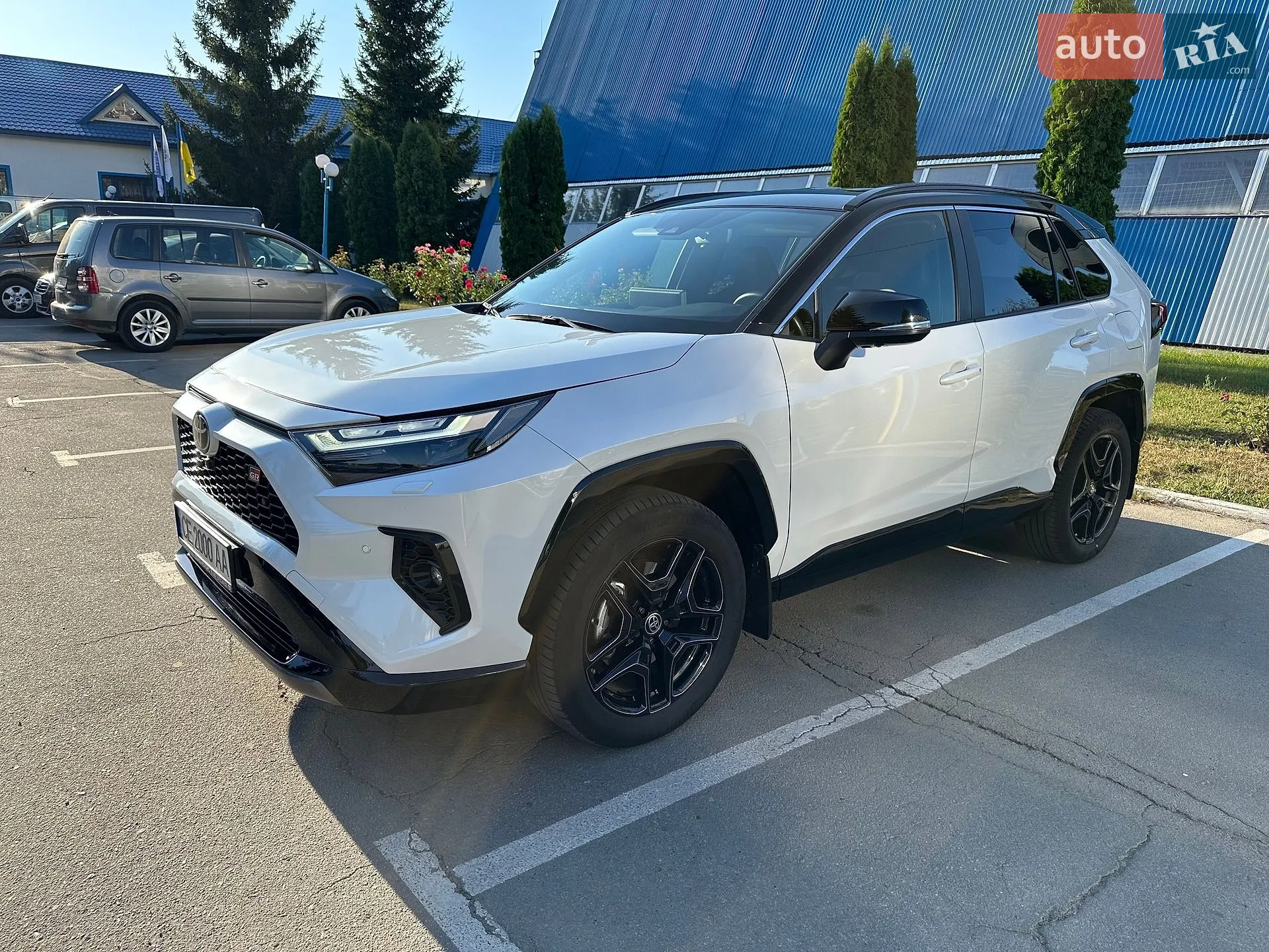 Toyota RAV4, 2023