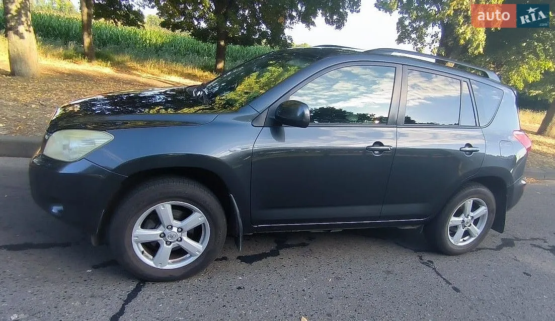 Toyota RAV4, 2006