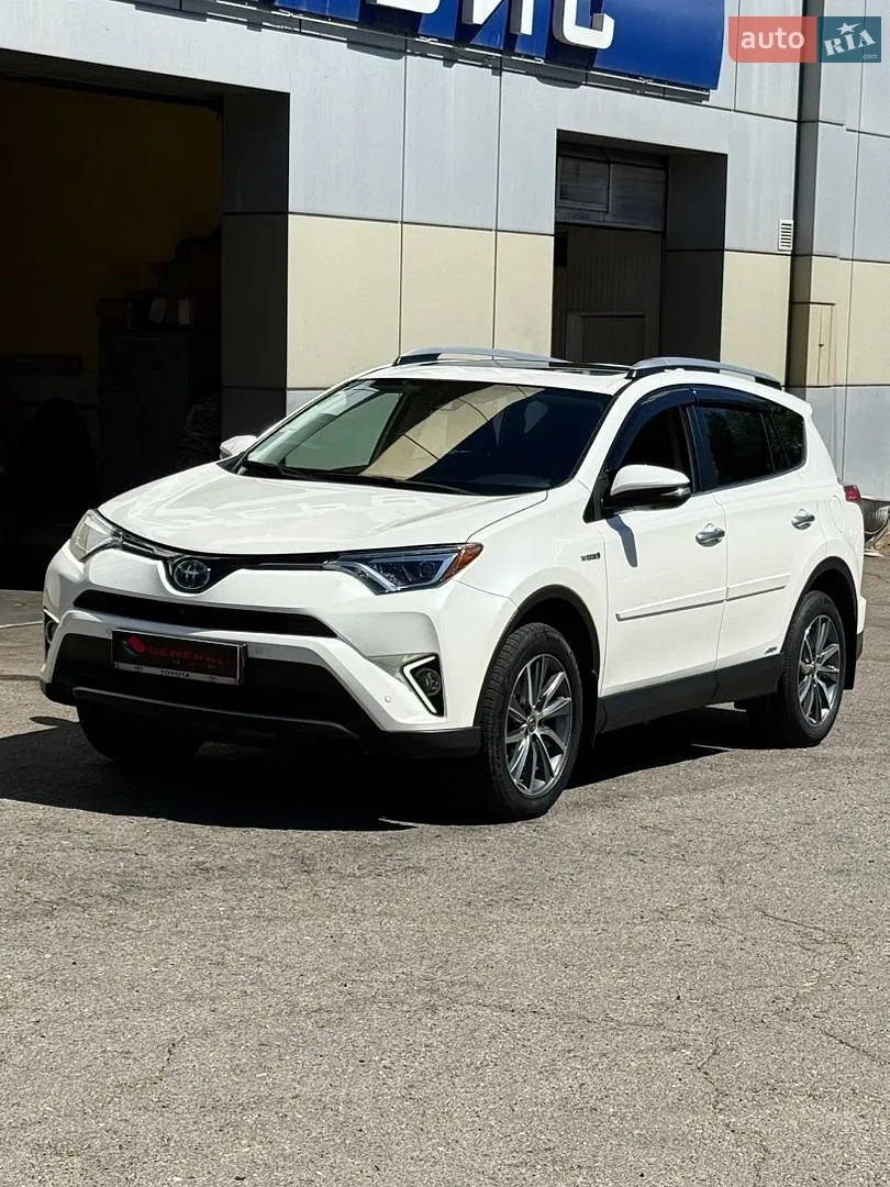 Toyota RAV4, 2017