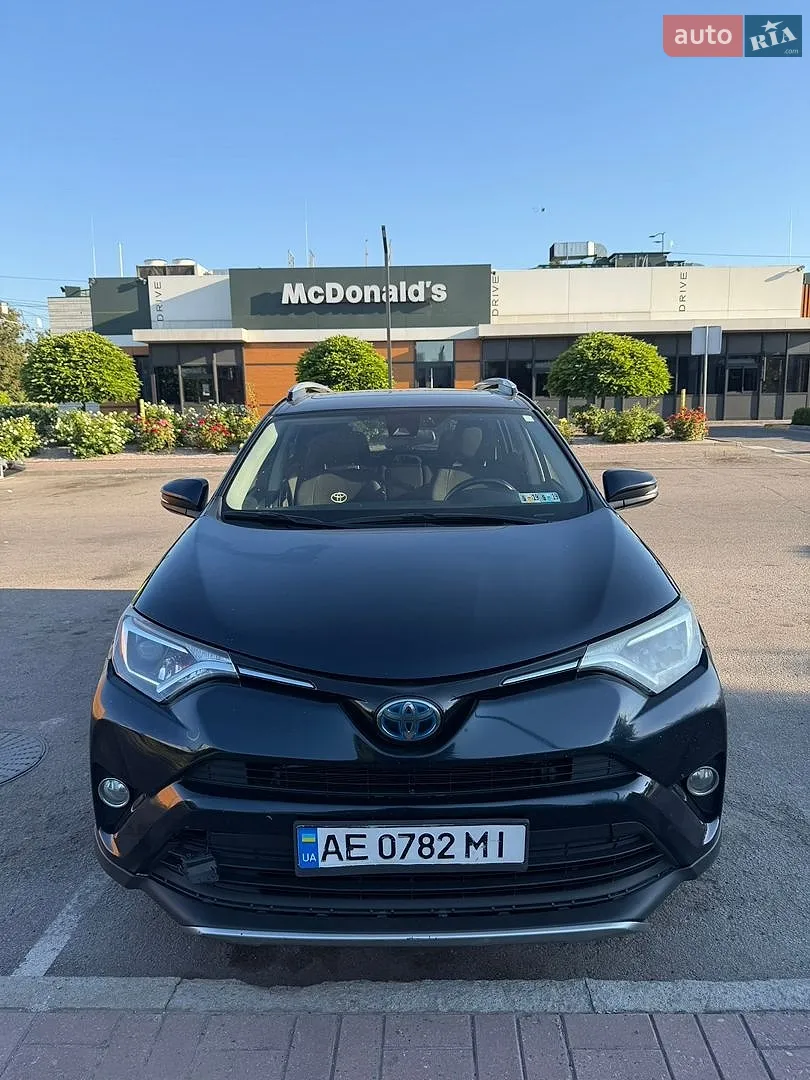 Toyota RAV4, 2017