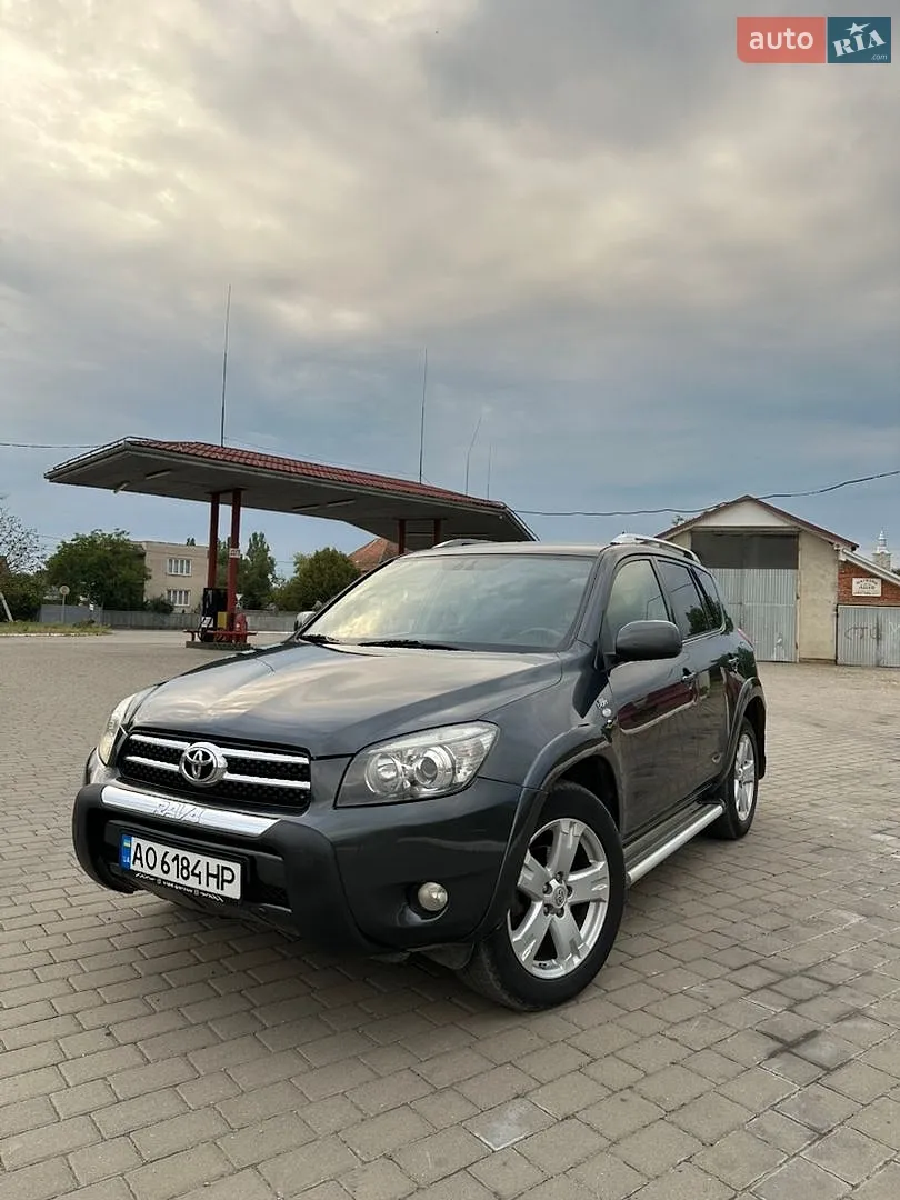 Toyota RAV4, 2006