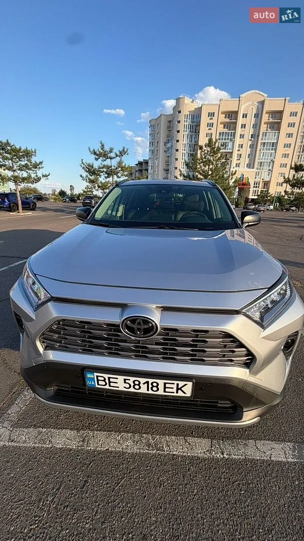 Toyota RAV4, 2019