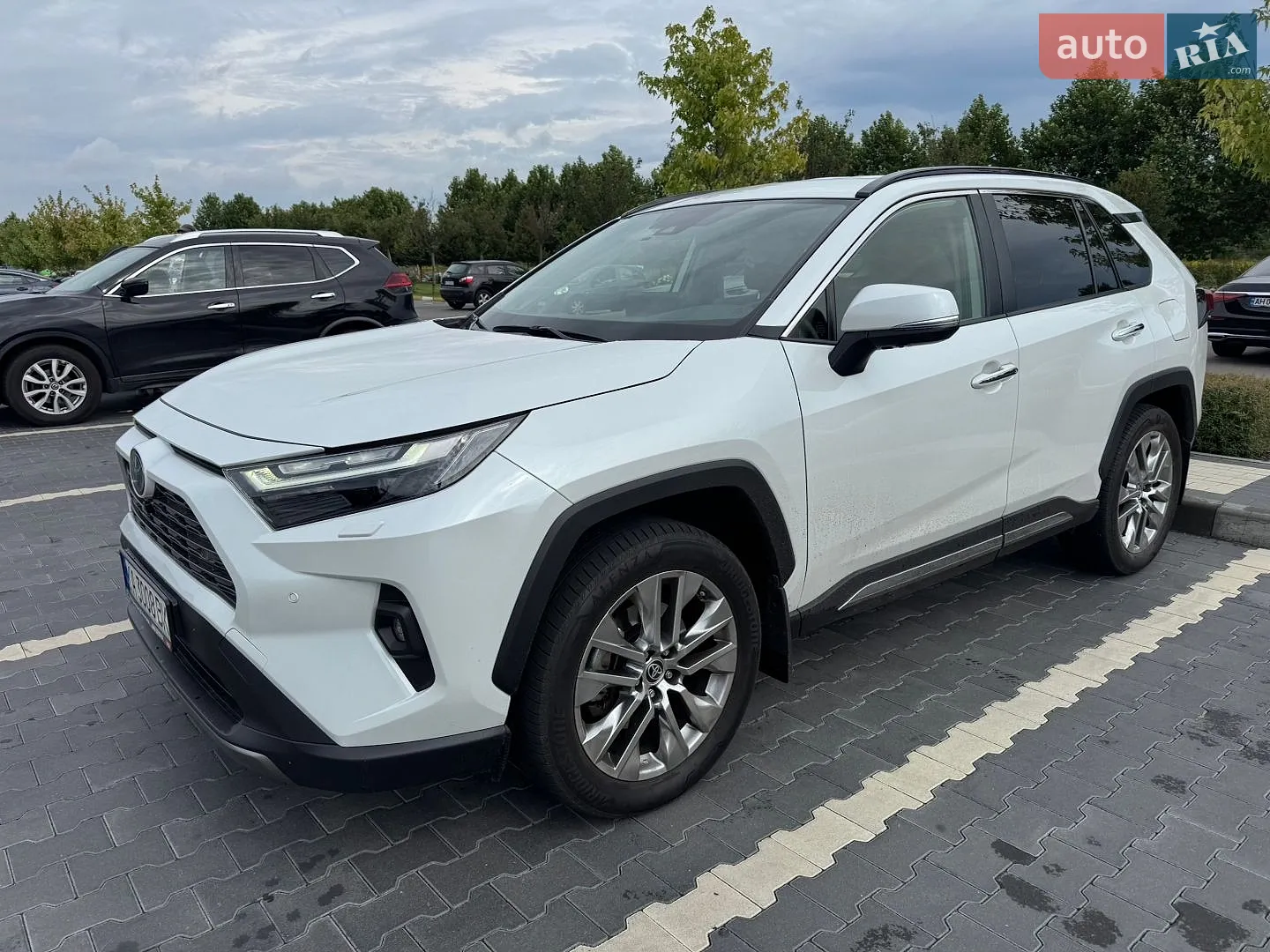 Toyota RAV4, 2023