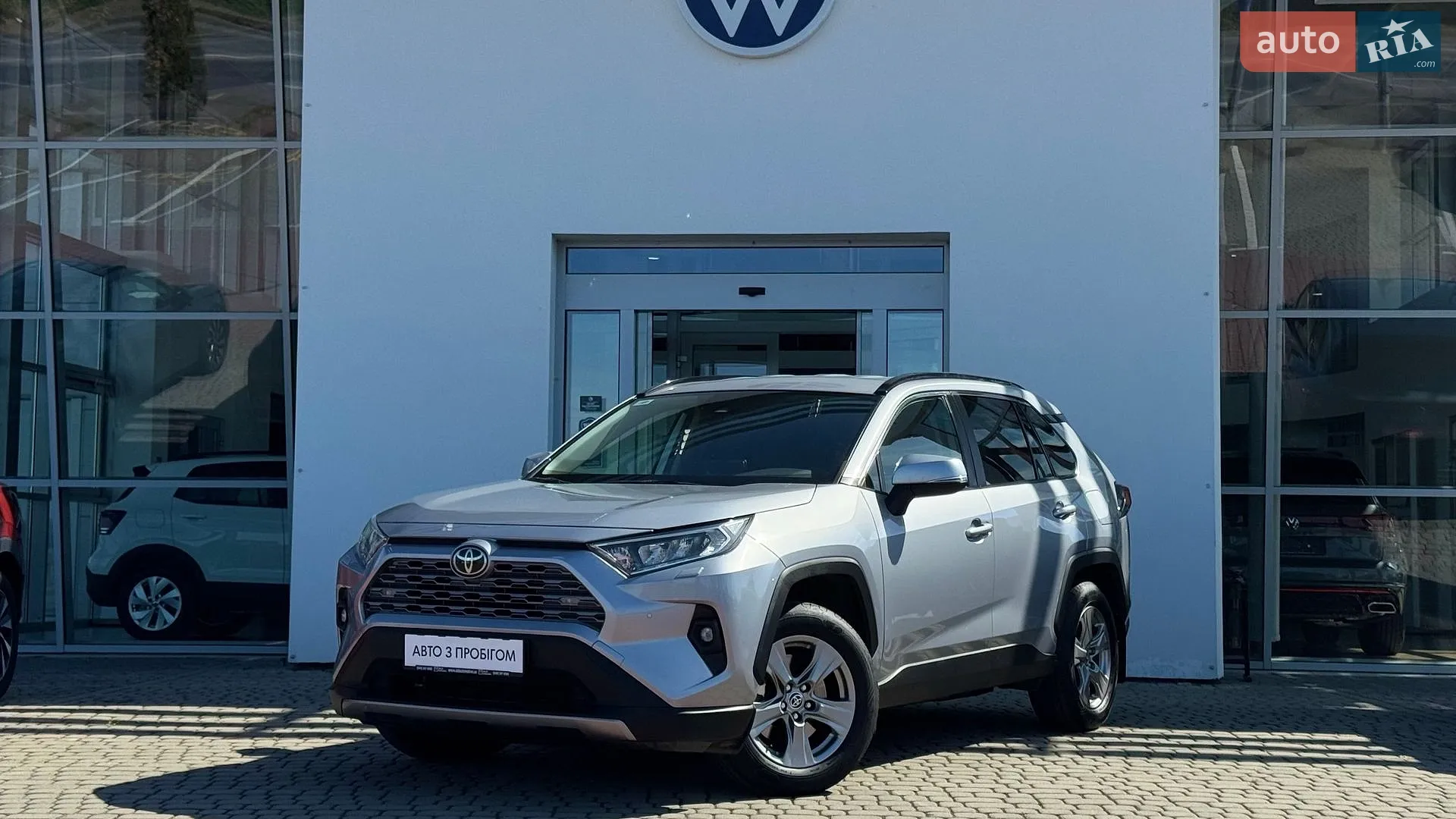 Toyota RAV4, 2023