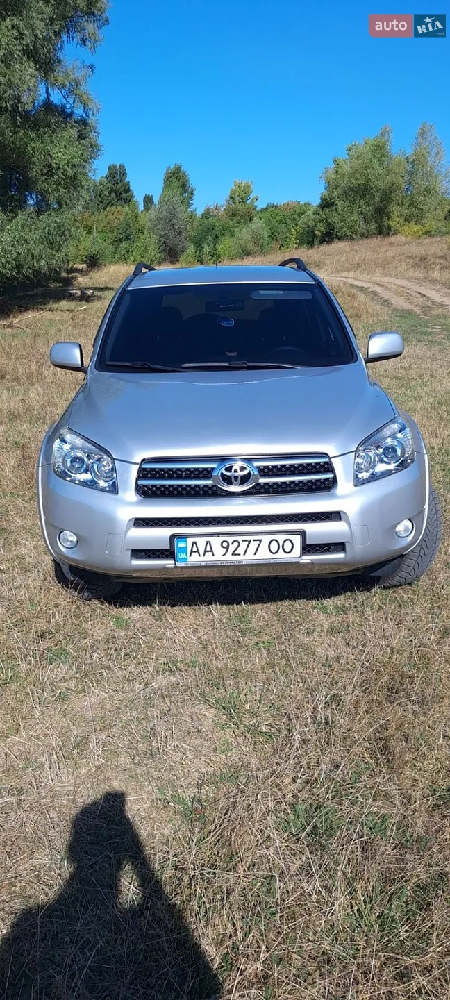 Toyota RAV4, 2006