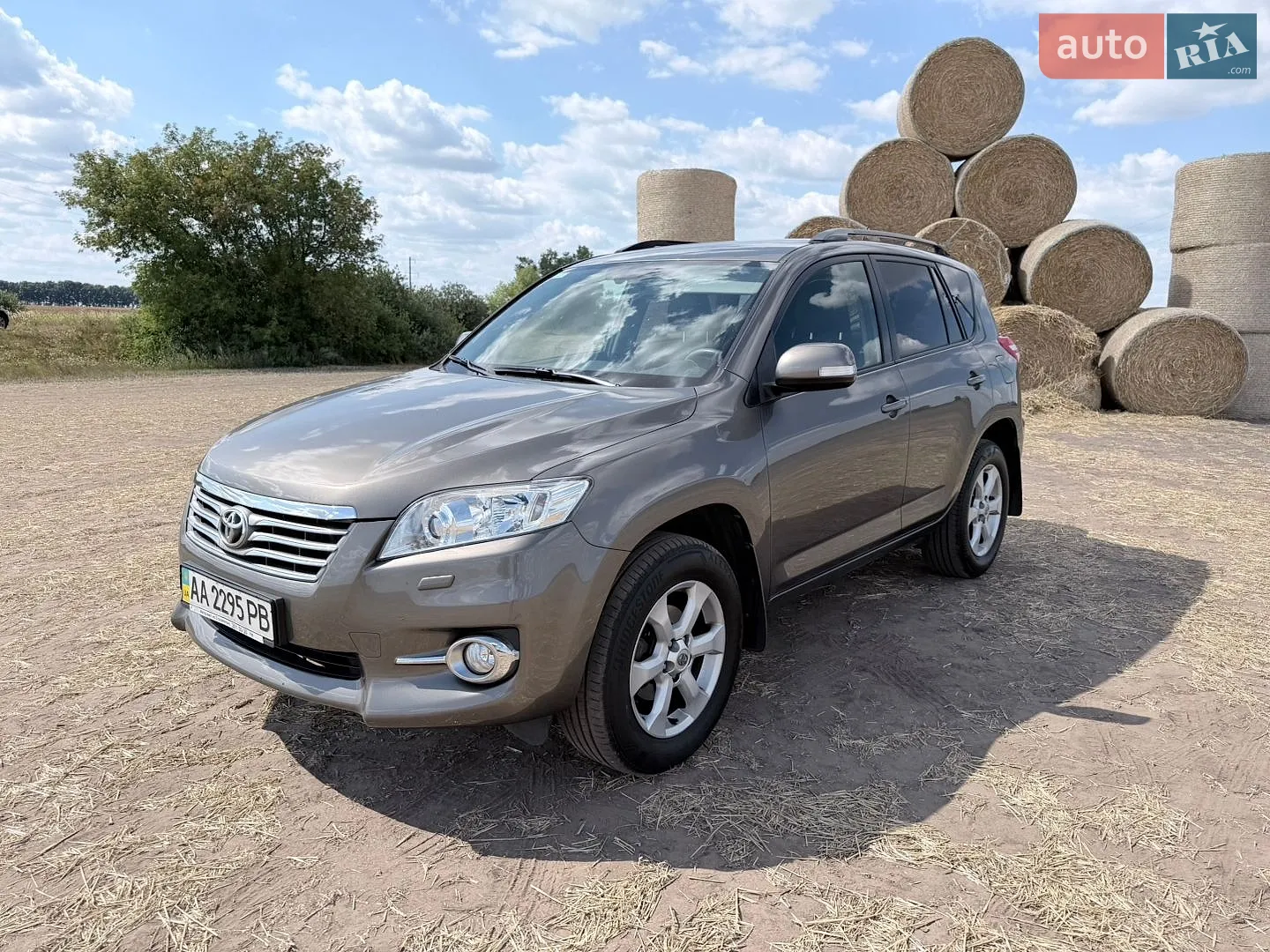 Toyota RAV4, 2011