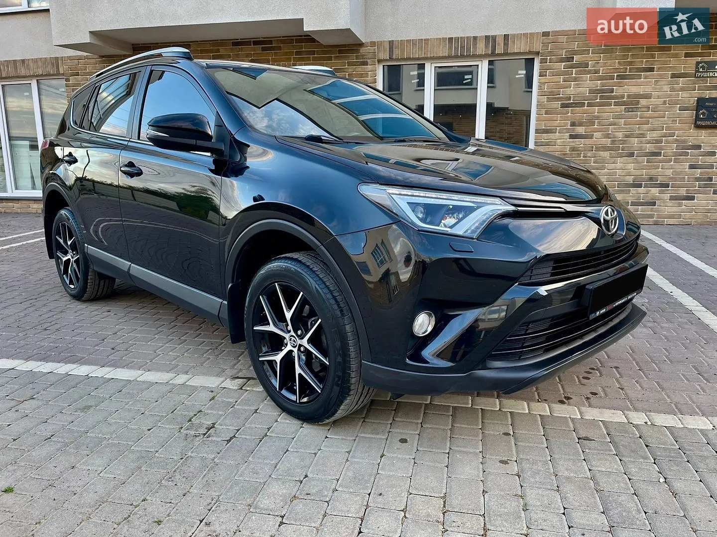 Toyota RAV4, 2016